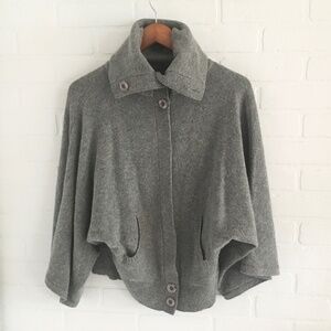Simons Cape Cardigan Wool Gray Pockets Collared Statement flare sleeve sz M